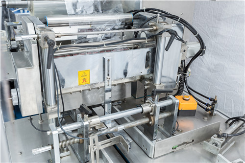 自動裝盒機的靈活性能高